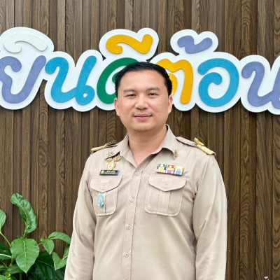 รูปผู้อำนวยการ
