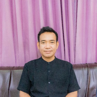 รูปผู้อำนวยการ