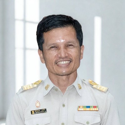 รูปผู้อำนวยการ