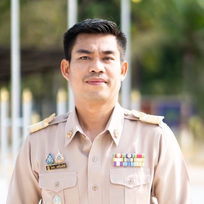 รูปผู้อำนวยการ