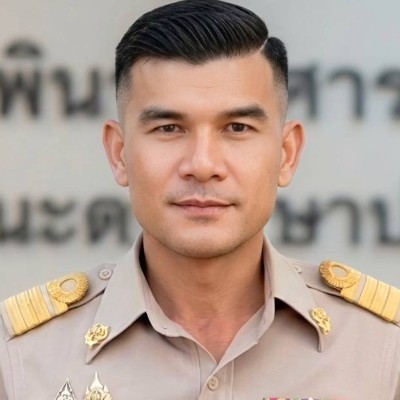 รูปผู้อำนวยการ