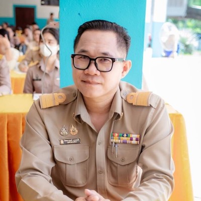 รูปผู้อำนวยการ