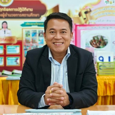 รูปผู้อำนวยการ