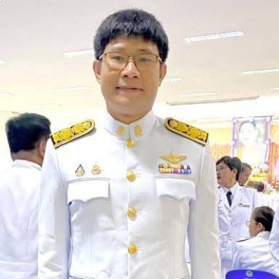 รูปผู้อำนวยการ