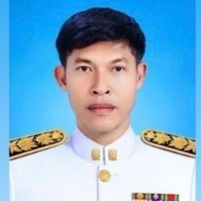 รูปผู้อำนวยการ