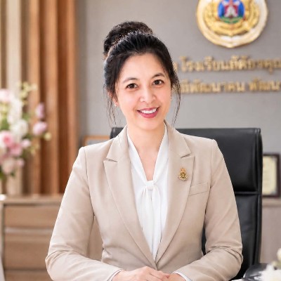 รูปผู้อำนวยการ